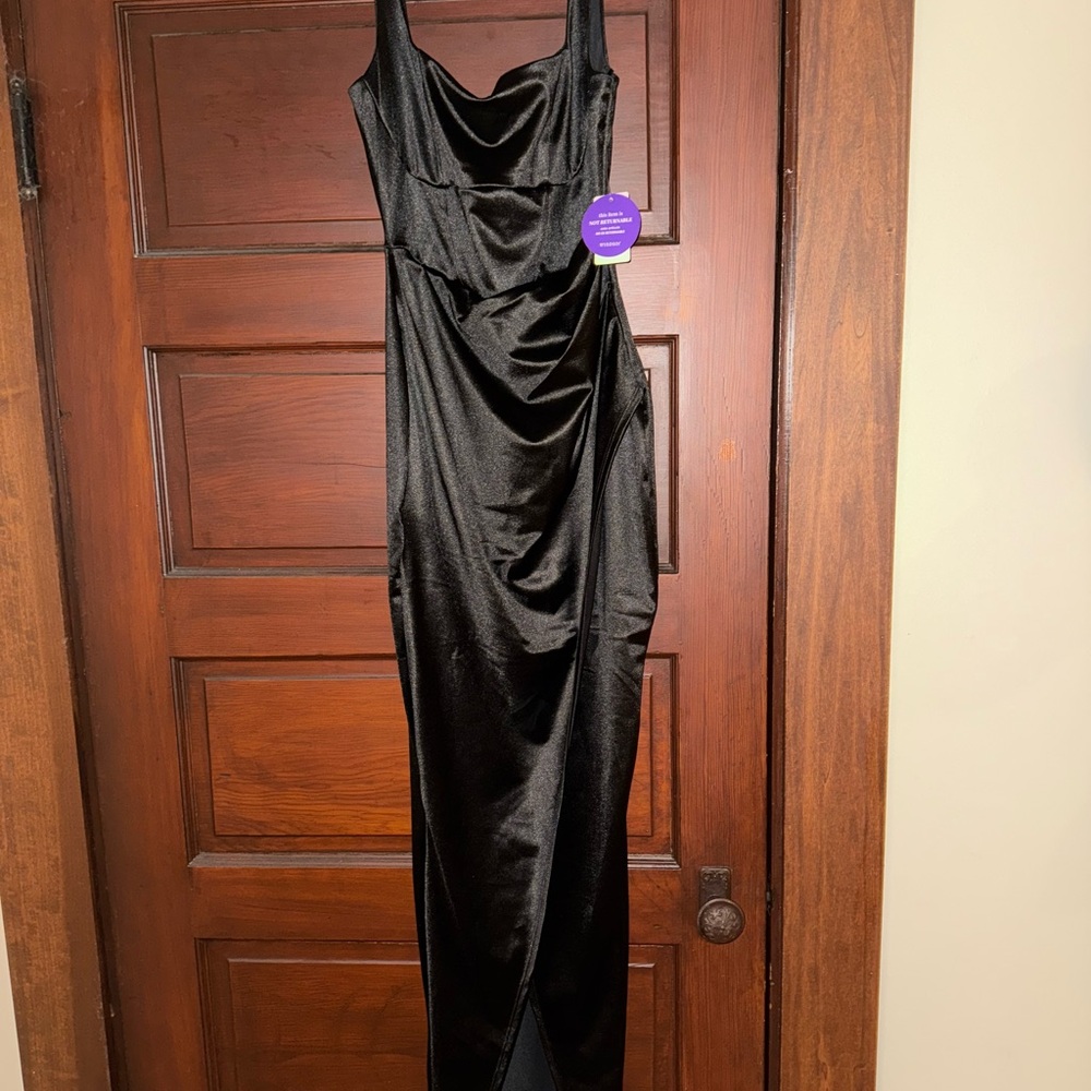Elegant Black Evening Dress NWT